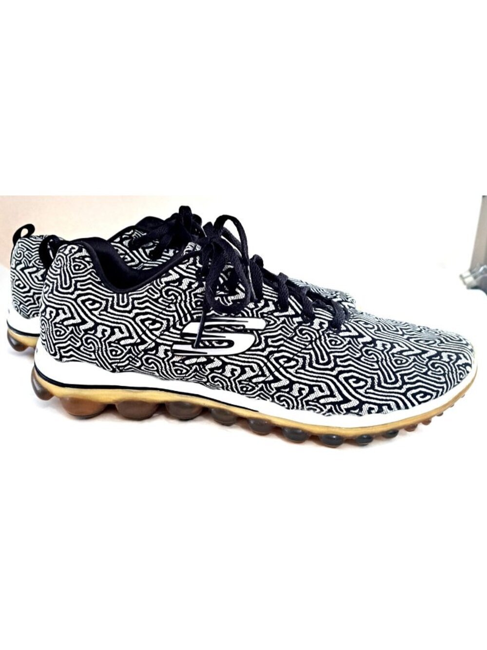 Skechers Skech-Air Women's 9 Black White 12214 Low Top Sneakers - Picture 4 of 10